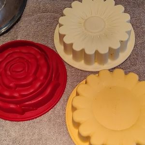 Set of 3 Kitchenaid Silicon Flower Molds